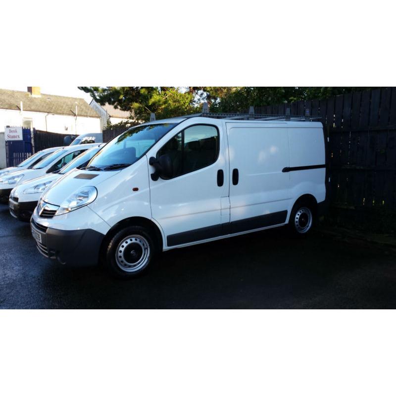 OCTOBER 2014 VAUXHALL VIVARO ONLY 59000 MILES 10 MONTHS MANUFACTURES WARRENTYcar