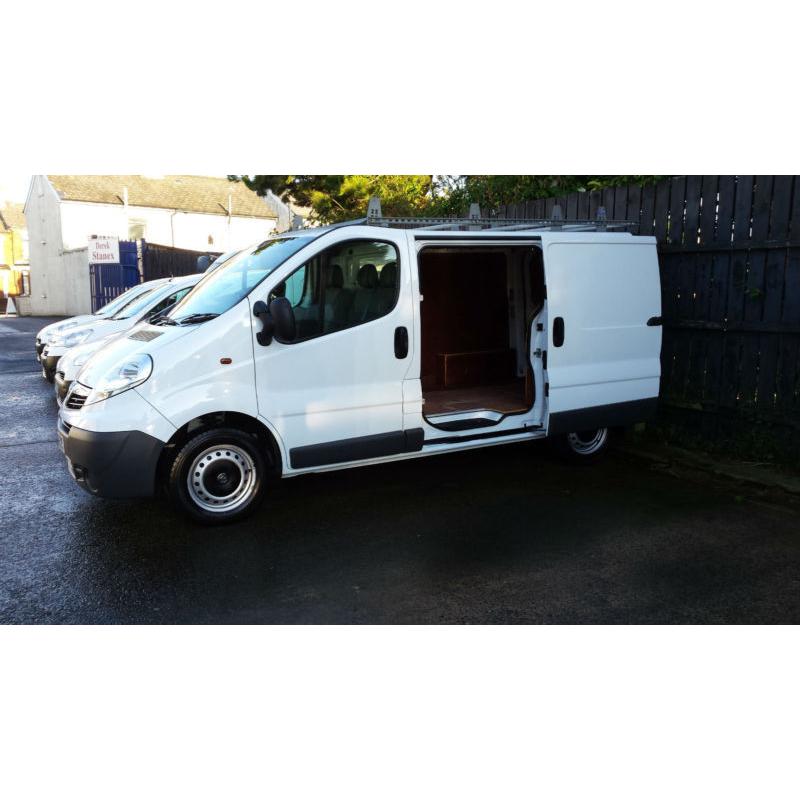 OCTOBER 2014 VAUXHALL VIVARO ONLY 59000 MILES 10 MONTHS MANUFACTURES WARRENTYcar