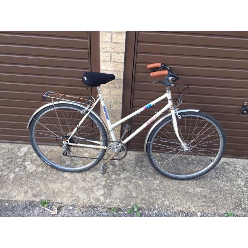 Ladies Town Bike, Serviced, Free Lock/lights, Can deliver
