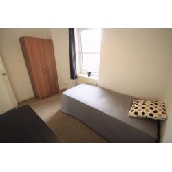 NICE SINGLE ROOM IN KENTISH TOWN! NEAR TO THE UNDERGROUND! GREAT PRICE! (34A)