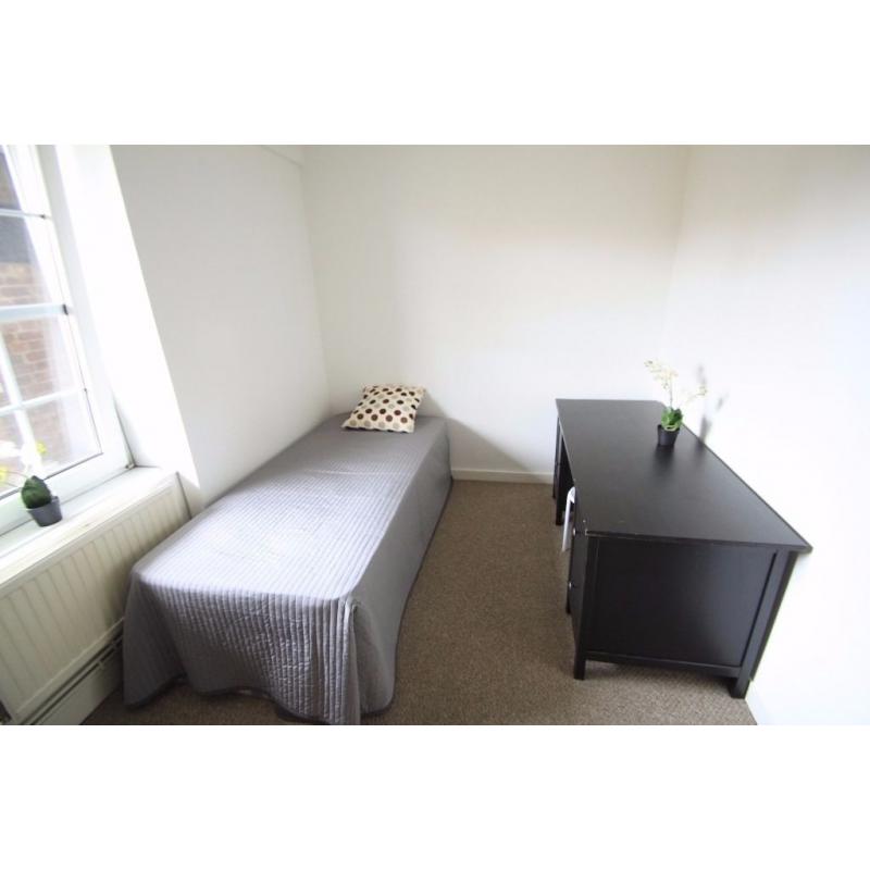 NICE SINGLE ROOM IN KENTISH TOWN! NEAR TO THE UNDERGROUND! GREAT PRICE! (34A)