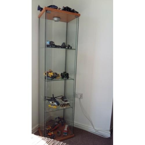 2 glass cabnets