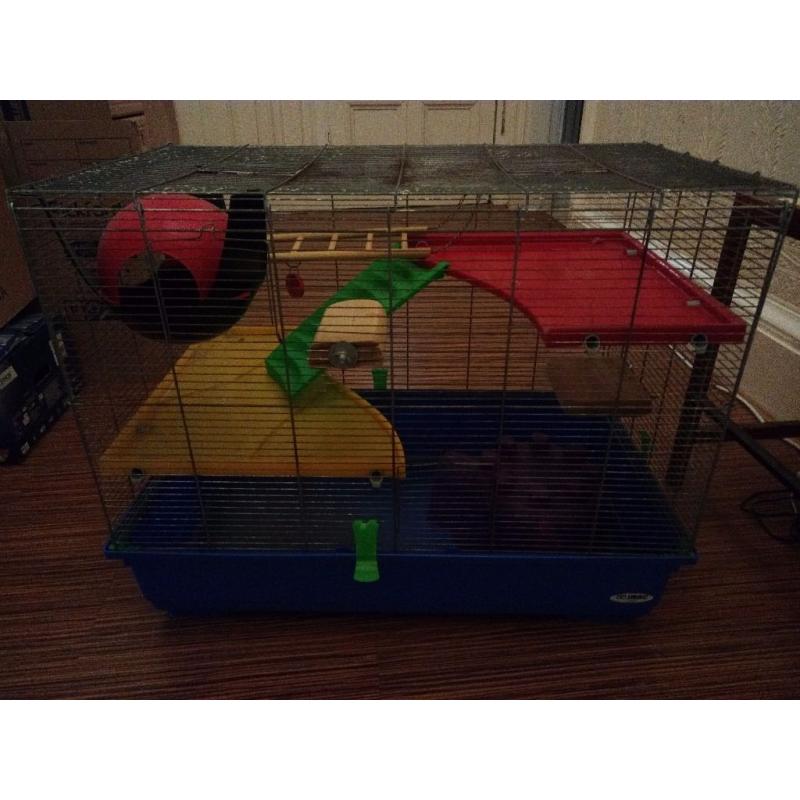 Second hand pet cage in good condition