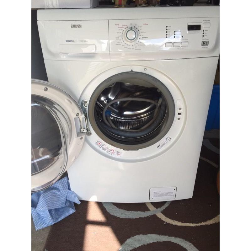 Zanussi 6kg 1200 washer dryer washing machine and dryer