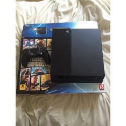 Ps4 500gb boxed with game