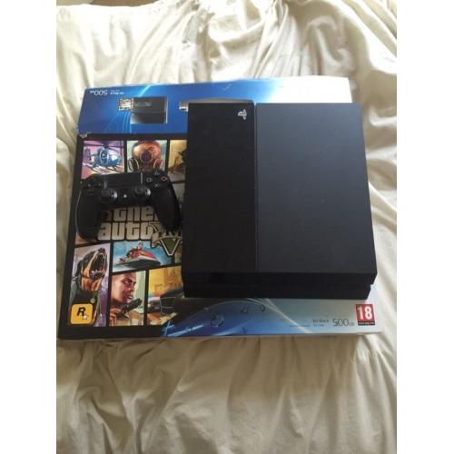 Ps4 500gb boxed with game