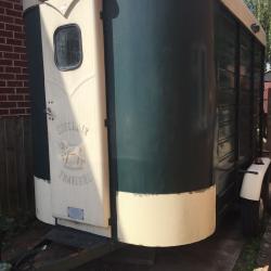 Horse box Sinclair double axel trailer