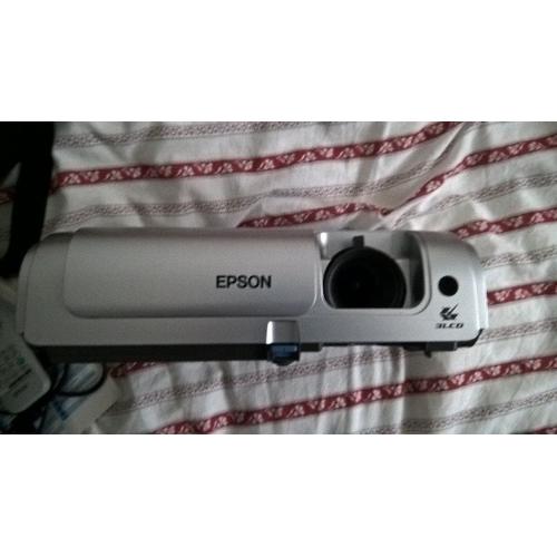 Projector, EPSON EMP-S4, 3-LCD, low lamp hours, comes with HDMI Adaptor