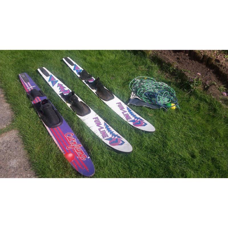 Waterskis