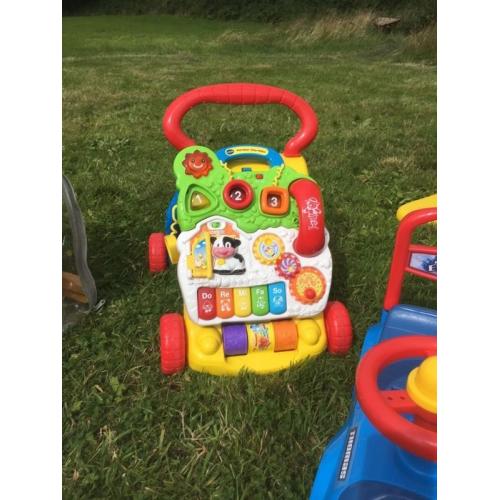 VTech First steps push along walker baby toddler