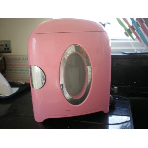 PINK CAMPING BEDROOM FRIDGE COLD OR HOT