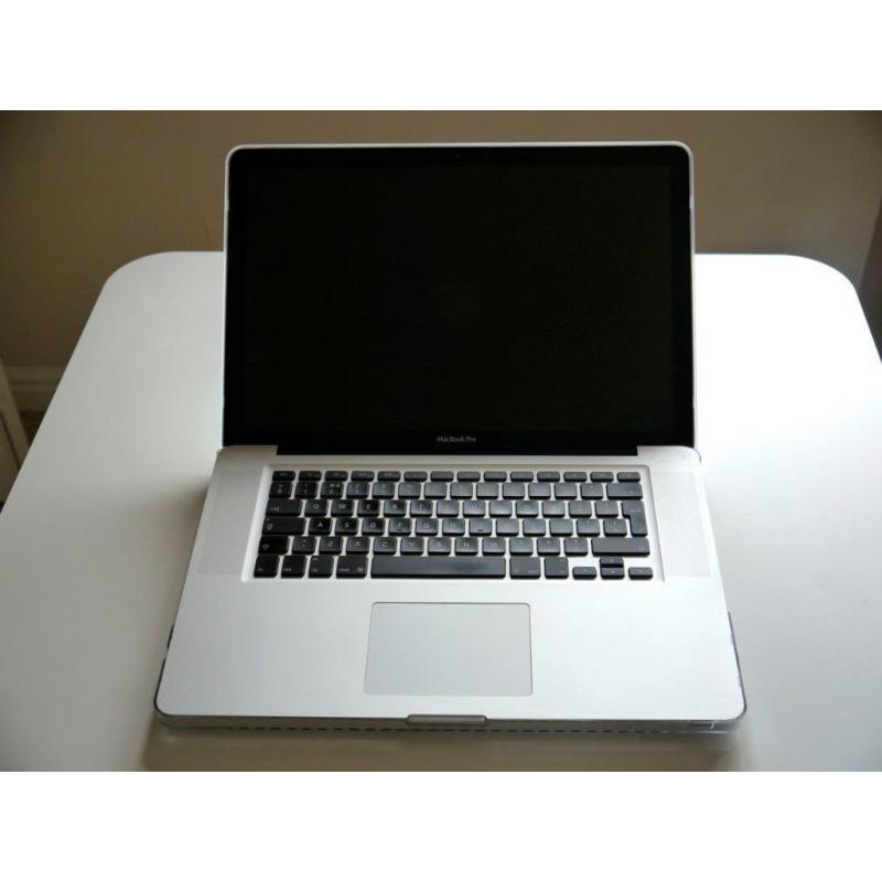 MacBook Pro with 15.4 inch screen, i7 processor, 8GB RAM