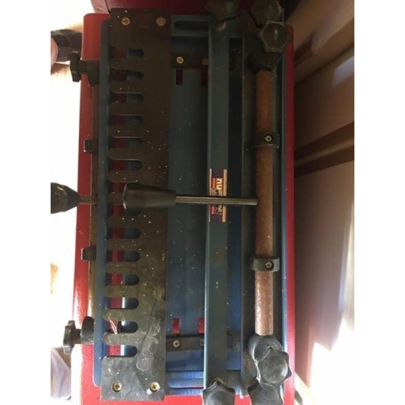 Carpenters Dovetail Jig, Joiners biscuit cutter & 36 Auger Footprint Bits