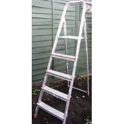 1.63m aluminium ladders - GOOD& WORKING ORDER - 25 POUNDS