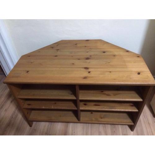 Solid oak Corner tv unit