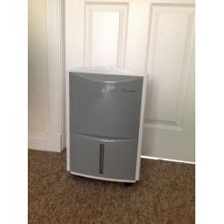 Duracraft Dehumidifier in good condition comes with manual