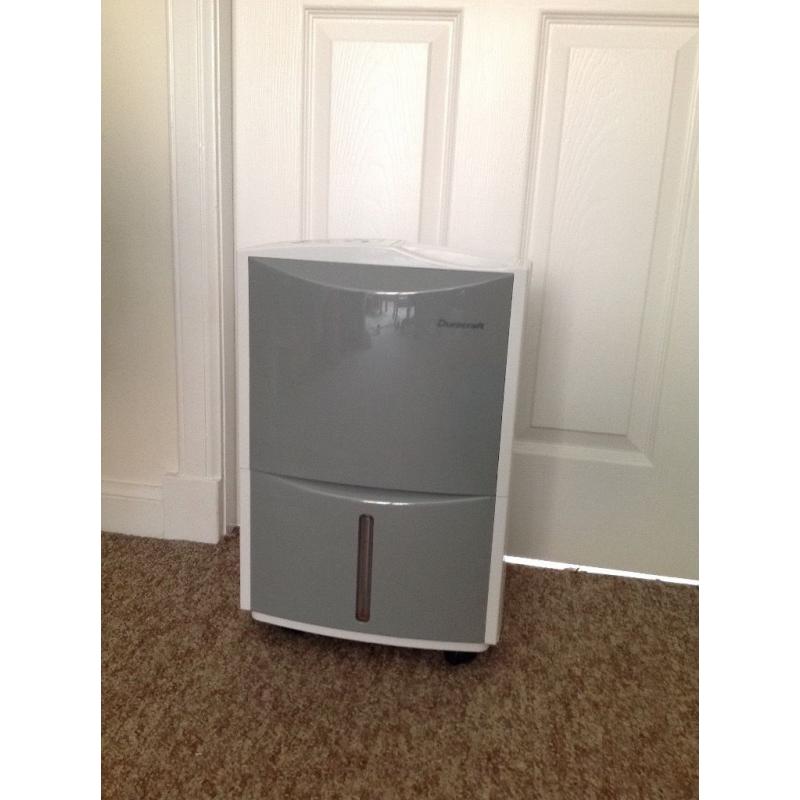 Duracraft Dehumidifier in good condition comes with manual