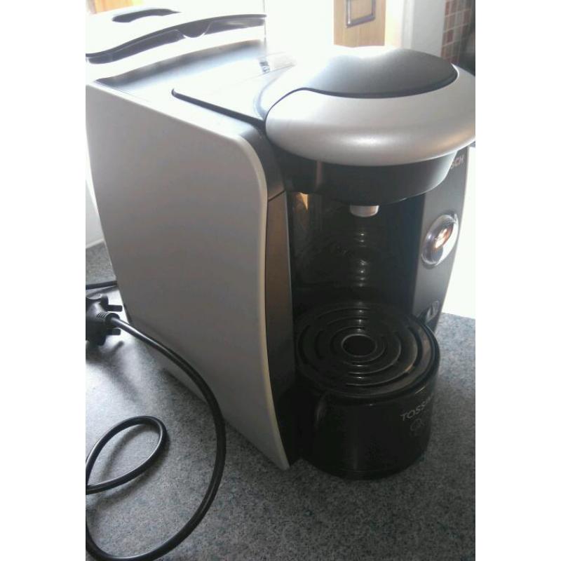 Tassimo T40 by Bosch hot drinks machine