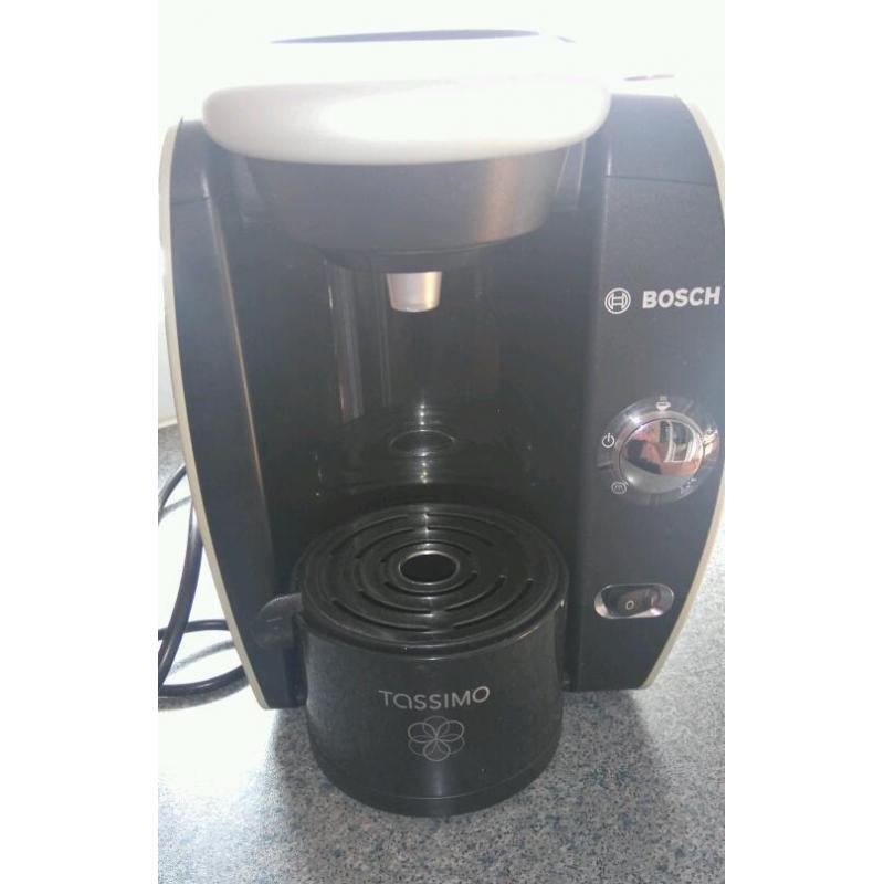Tassimo T40 by Bosch hot drinks machine