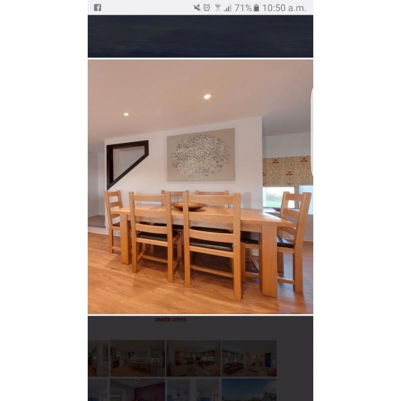 Solid oak dining table & 6 chairs