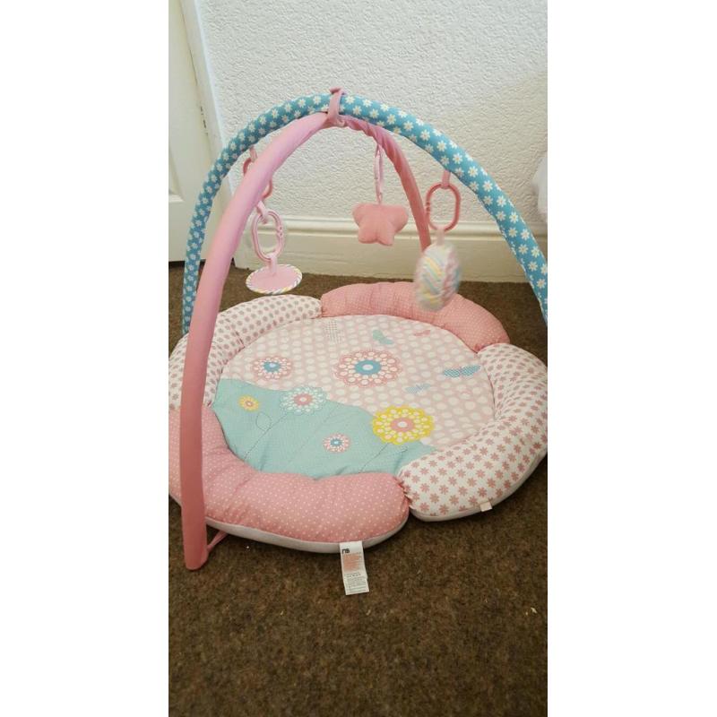 Baby girl play mat