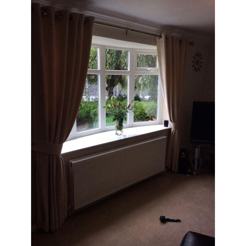 Good Quality Curtains