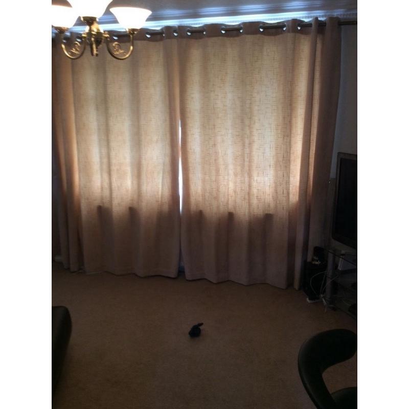 Good Quality Curtains