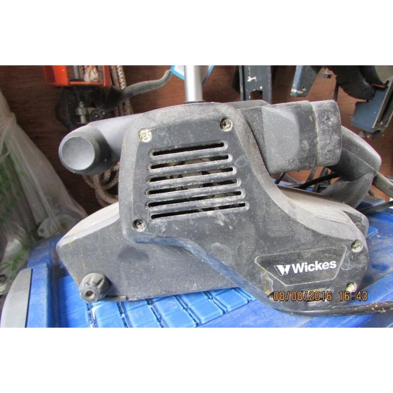 BELT SANDER