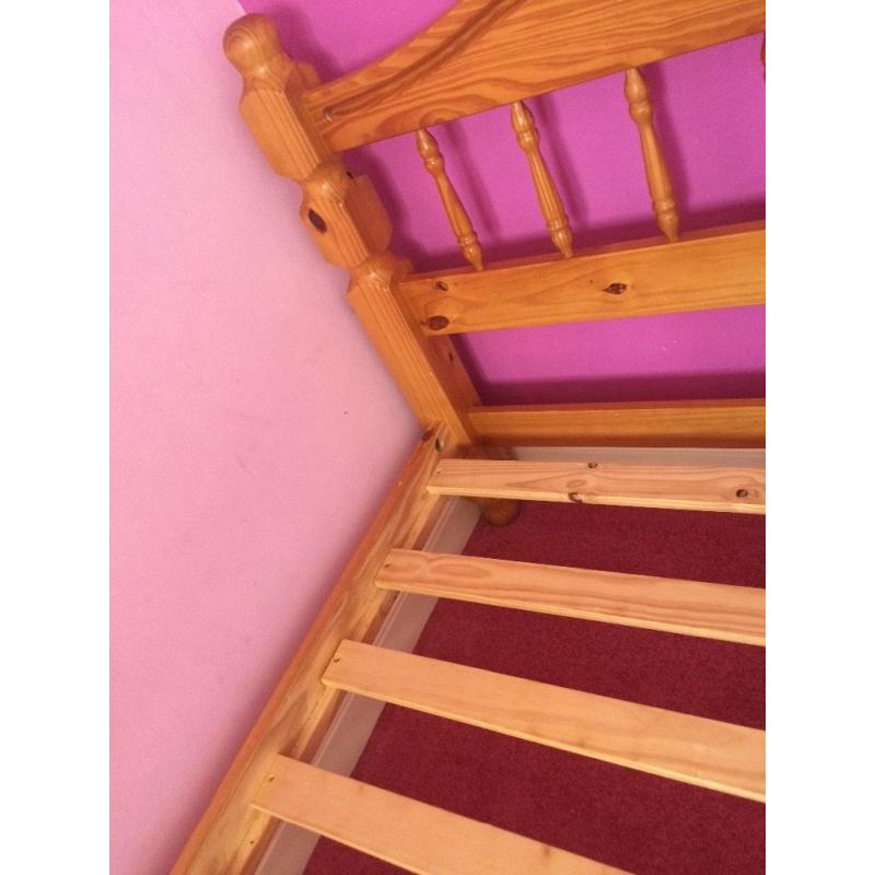 Solid wood single bedstead (great for students)