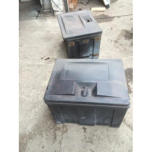 2 recovery storage boxes
