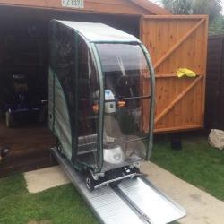 QUINGO PLUS MOBILITY SCOOTER - 35 STONE CAPACITY - COMES WITH ALL WEATHER CANOPY