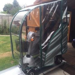 QUINGO PLUS MOBILITY SCOOTER - 35 STONE CAPACITY - COMES WITH ALL WEATHER CANOPY