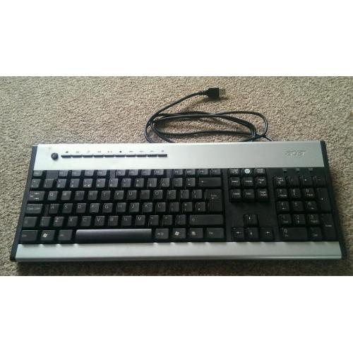 Pc monitor and keyboard