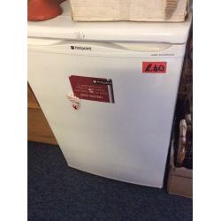 Hot point under counter fridge