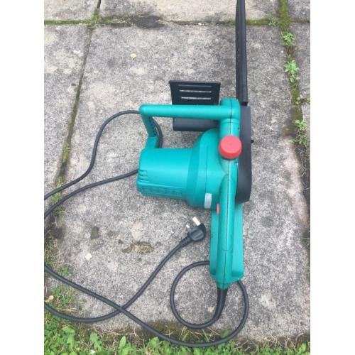 Bosch electric chainsaw