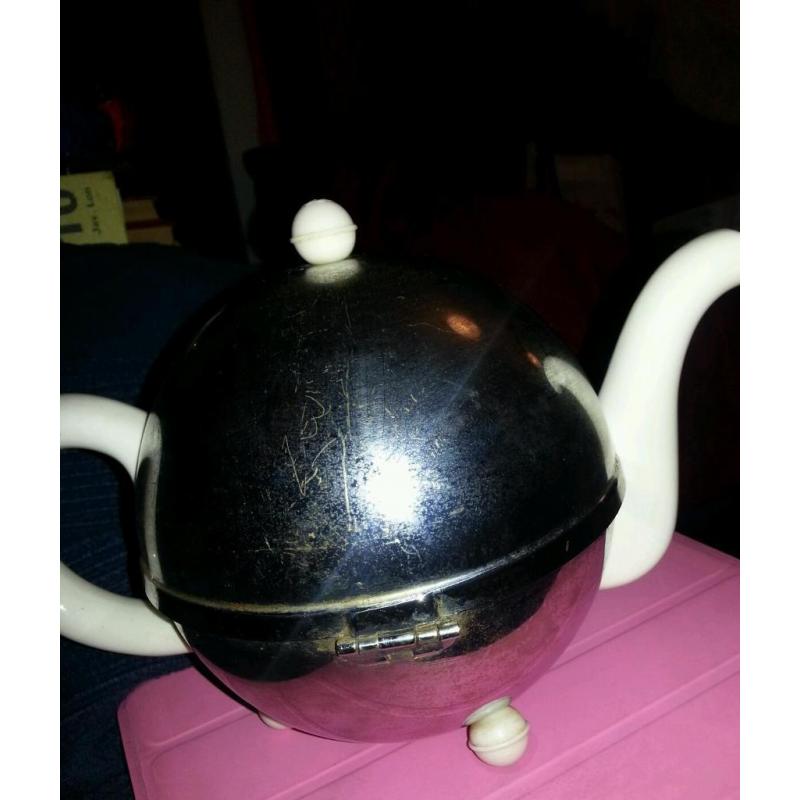 Vintage Heatmaster insulated teapot