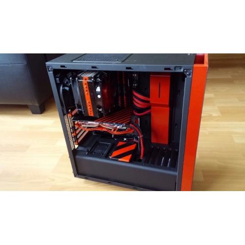 GAMING PC 8 CORE 250GB SSD 1TB 24GB RAM ATI HD7850 plus keyboard and mouse