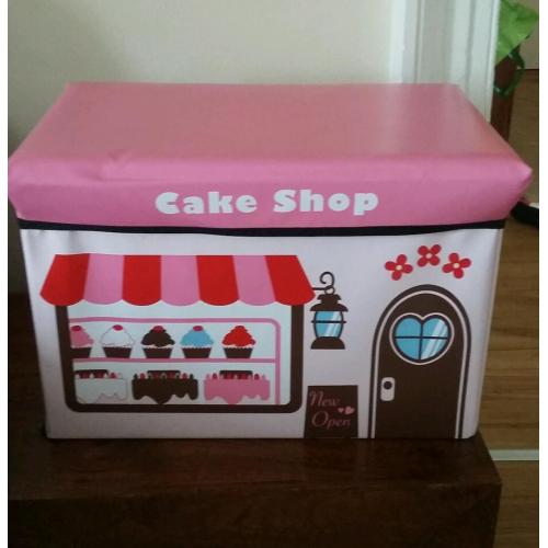 Toy box / storage
