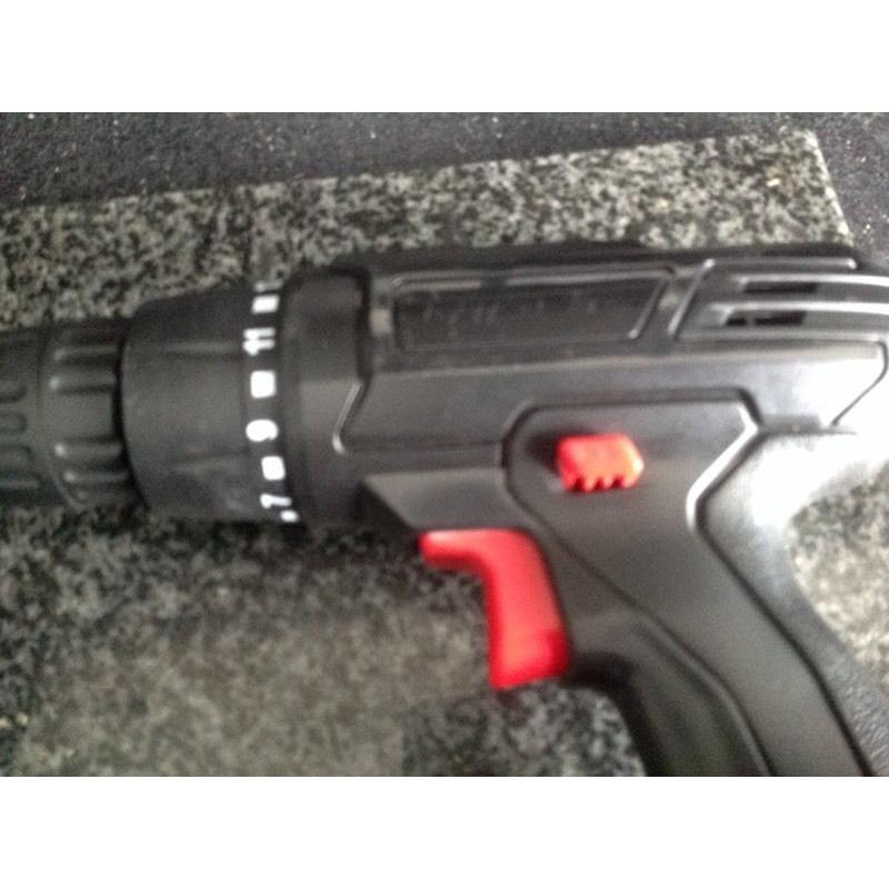 12V Cordless Drill Driver ( like new) condition