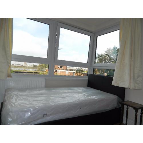 Single Room with Panoramic River View, Bills Inc