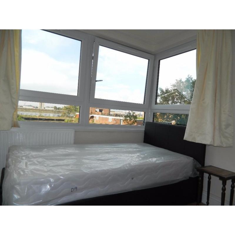 Single Room with Panoramic River View, Bills Inc