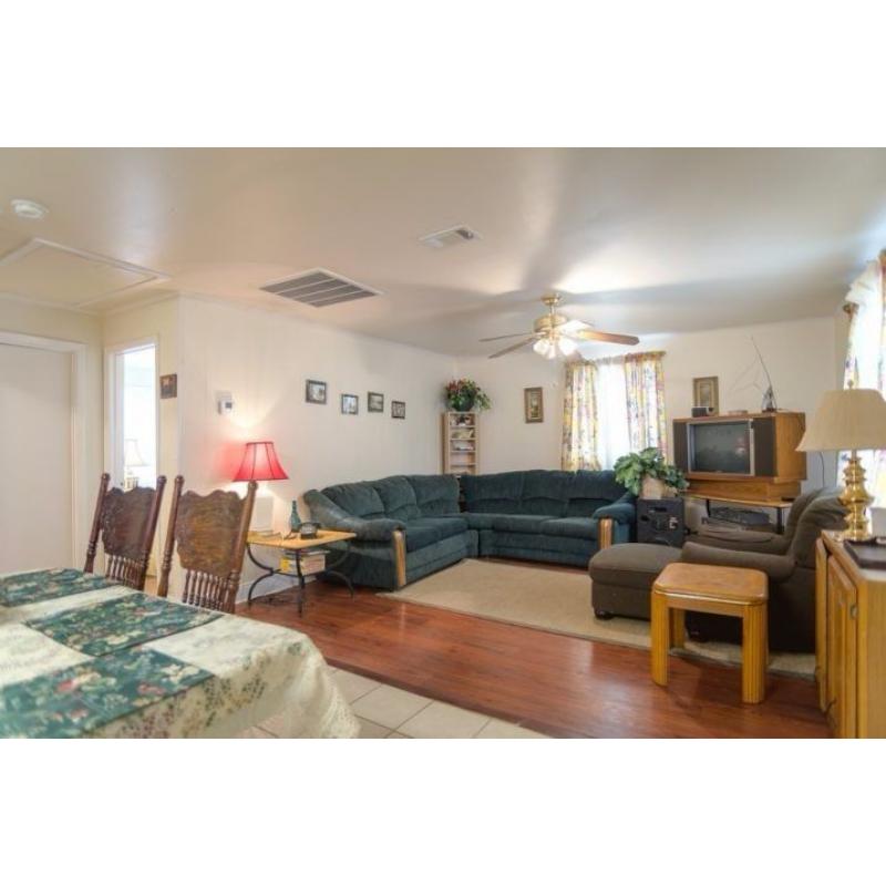 en-suite Room, Very Big, with big living room, All Bills Included