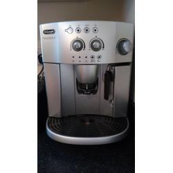 De'longhi Magnifica ESAM4200 Bean to cup coffee machine
