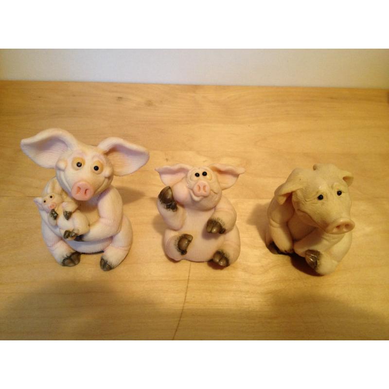 Ten piggin pigs ornaments