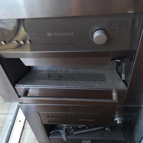 2x industrial / Cafe Coffee Machine Hotpoint. Untested.