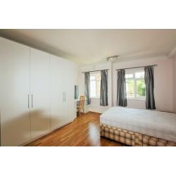 AWESOME DOUBLE for COUPLE or 2 FRIENDS //// IN CUTE COSY FLAT CLOSE TO WILLESDEN JUNCTION
