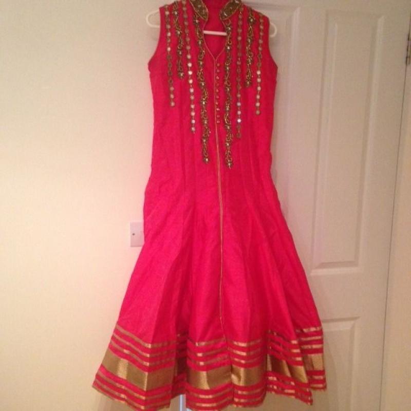 Beautiful Ethnic Wear (Never worn)
