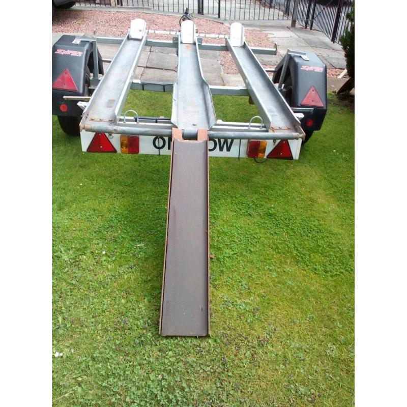 Trailer factory built takes 3 motorbikes or quad