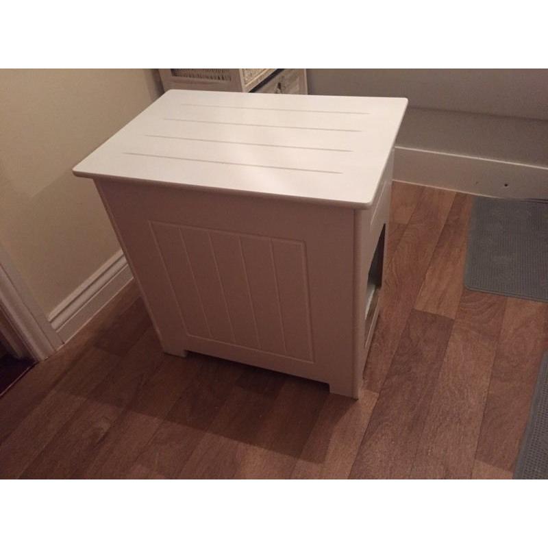 Litter tray hide