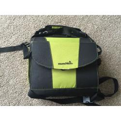 Munchkin travel booster seat